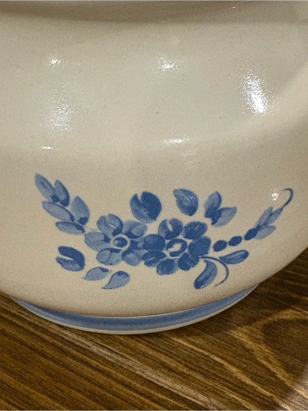 Vintage 1981 FTD ceramic planter cream with blue flower design